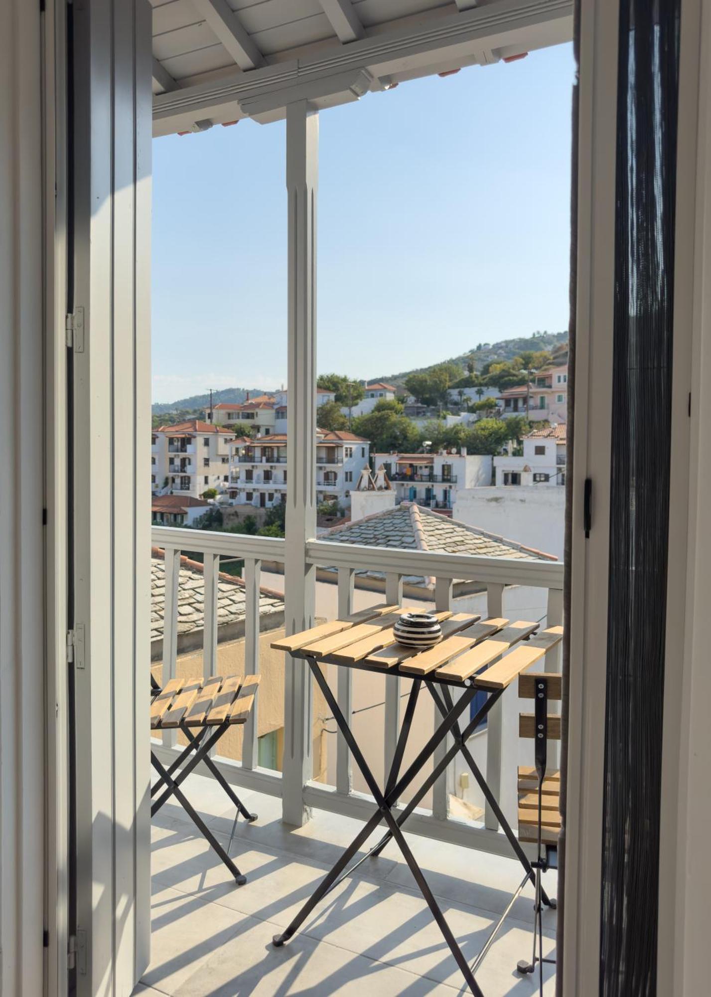 The Botanist Guesthouse سكوبيلوس تاون المظهر الخارجي الصورة