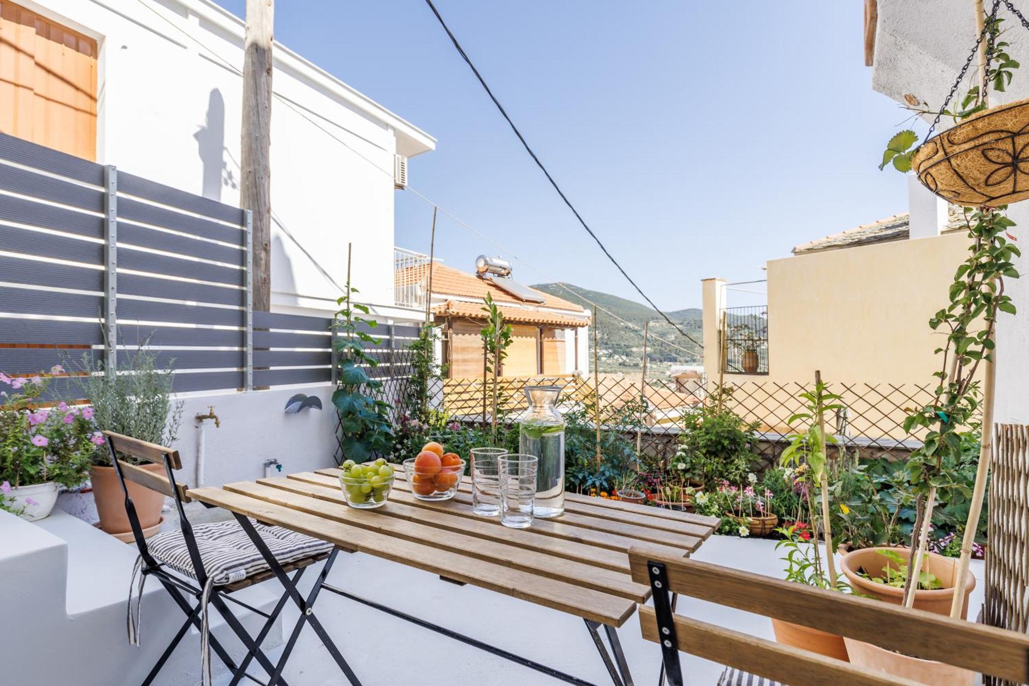 The Botanist Guesthouse سكوبيلوس تاون المظهر الخارجي الصورة